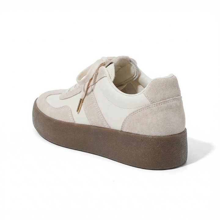Mira Vance Sneakers